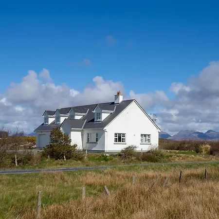 Annerfield House Tatil Evi Ballyconneely