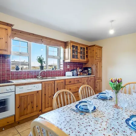 Annerfield House Tatil Evi Ballyconneely